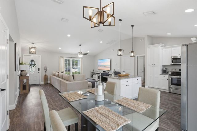 2065 9TH AVENUE, Deland, FL 32724