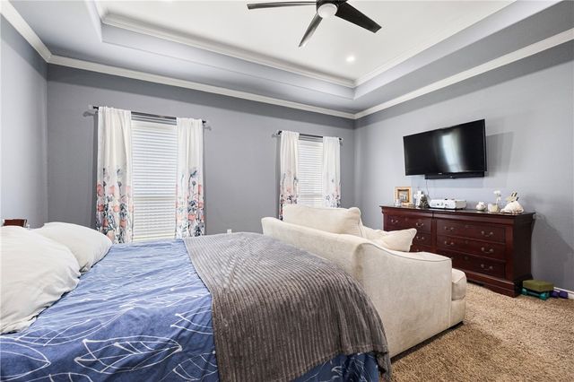 7513 E Lake Dr, Corpus Christi, TX 78414