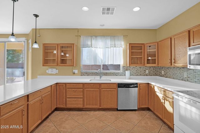 10441 W WINDSOR Avenue, Avondale, AZ 85392