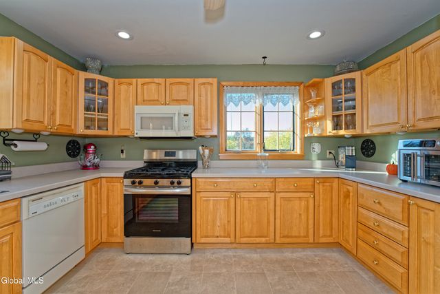 71 Cooksboro Road, Brunswick, NY 12182