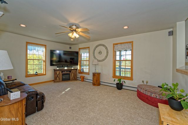 71 Cooksboro Road, Brunswick, NY 12182