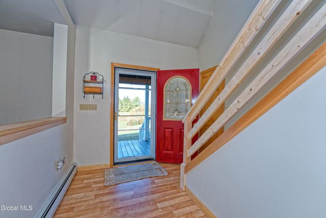 71 Cooksboro Road, Brunswick, NY 12182