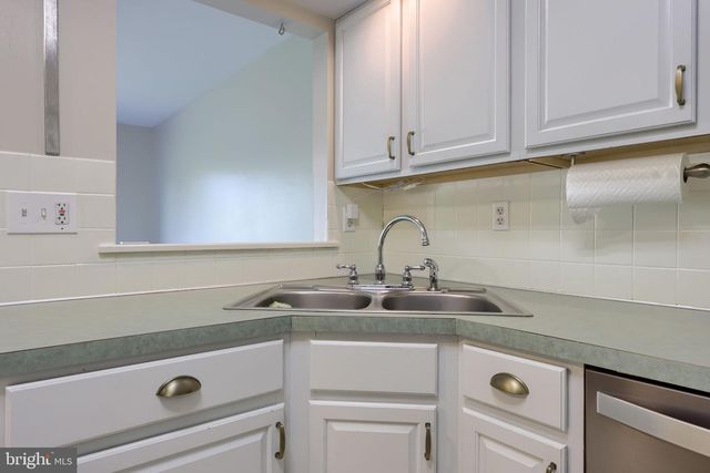 4050 PARKSIDE CT, Mount Joy, PA 17552