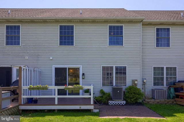 4050 PARKSIDE CT, Mount Joy, PA 17552