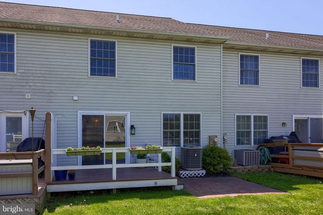 4050 PARKSIDE CT, Mount Joy, PA 17552