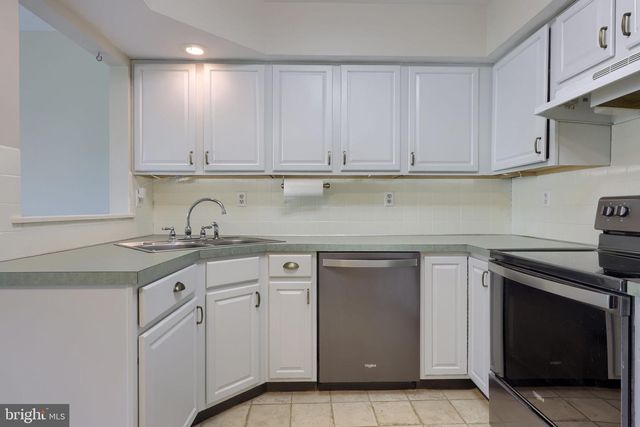 4050 PARKSIDE CT, Mount Joy, PA 17552