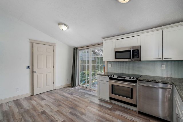 338 South Weller Avenue, Springfield, MO 65802