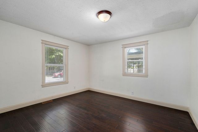 338 South Weller Avenue, Springfield, MO 65802