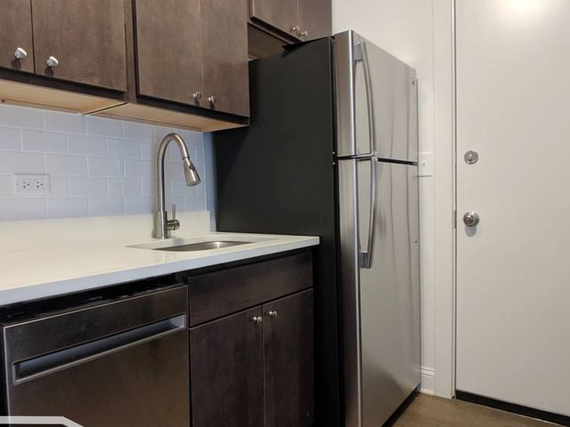 2641 N Spaulding Avenue 1E, Chicago, IL 60647