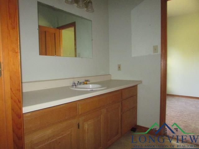 551 N CR 223, Henderson, TX 75652