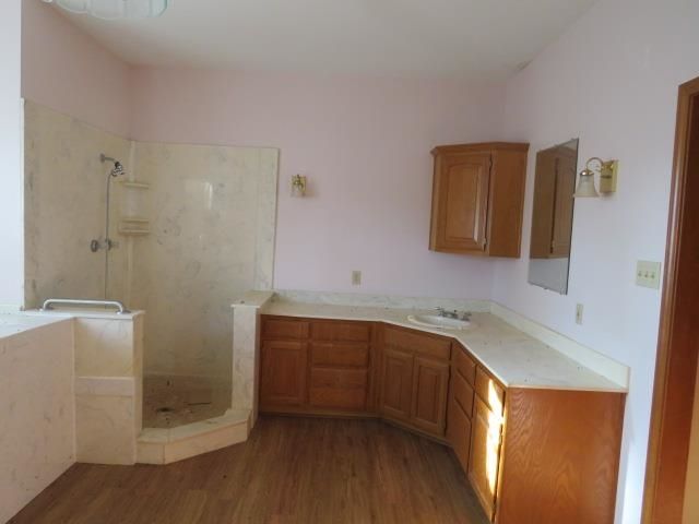 551 N CR 223, Henderson, TX 75652