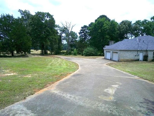 551 N CR 223, Henderson, TX 75652