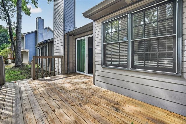 7185 Nunn Woods Way, Fairburn, GA 30213