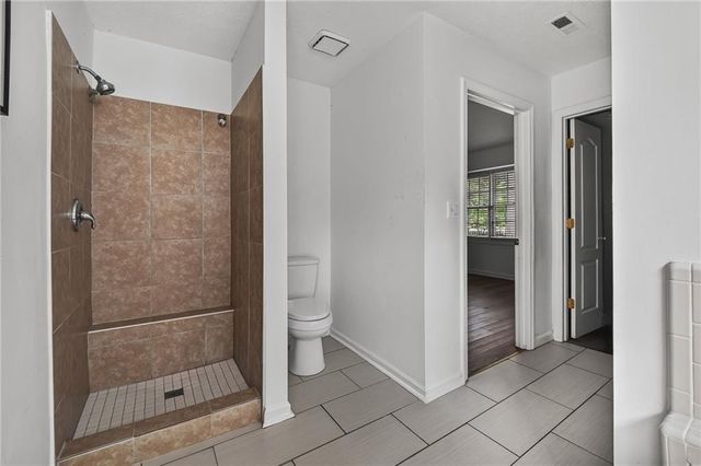 7185 Nunn Woods Way, Fairburn, GA 30213