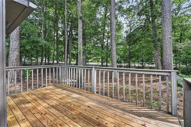 7185 Nunn Woods Way, Fairburn, GA 30213