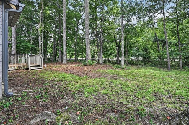 7185 Nunn Woods Way, Fairburn, GA 30213