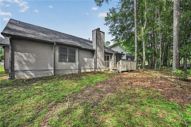 7185 Nunn Woods Way, Fairburn, GA 30213