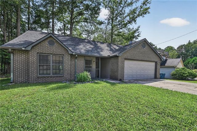 7185 Nunn Woods Way, Fairburn, GA 30213