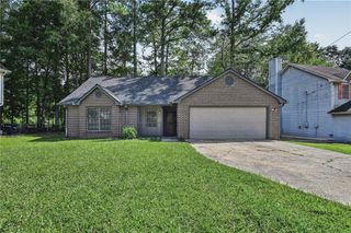 7185 Nunn Woods Way, Fairburn, GA 30213