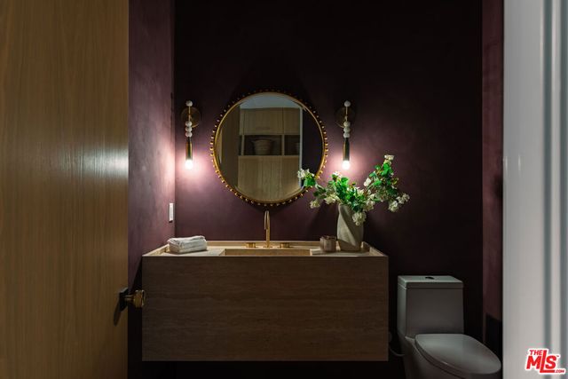 11500 Kingsland Street, Los Angeles, CA 90066