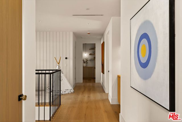 11500 Kingsland Street, Los Angeles, CA 90066