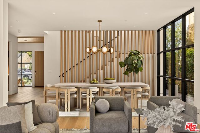 11500 Kingsland Street, Los Angeles, CA 90066