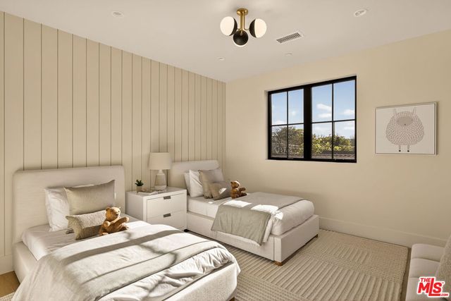 11500 Kingsland Street, Los Angeles, CA 90066