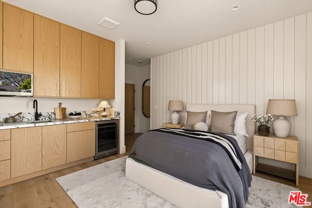 11500 Kingsland Street, Los Angeles, CA 90066