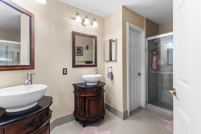 1021 NW 185th Avenue, Pembroke Pines, FL 33029