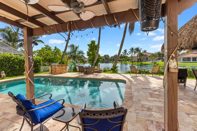 1021 NW 185th Avenue, Pembroke Pines, FL 33029