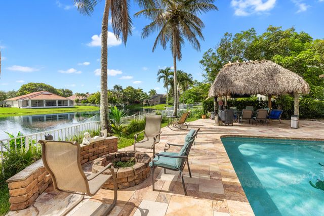 1021 NW 185th Avenue, Pembroke Pines, FL 33029