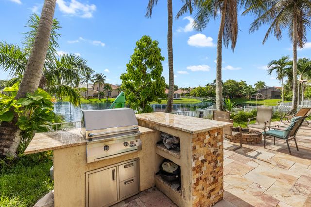 1021 NW 185th Avenue, Pembroke Pines, FL 33029