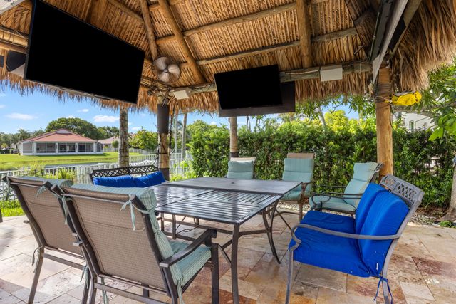 1021 NW 185th Avenue, Pembroke Pines, FL 33029