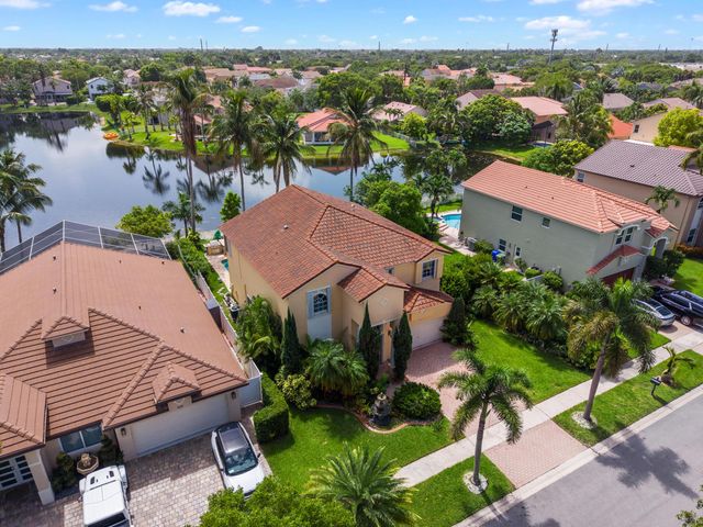 1021 NW 185th Avenue, Pembroke Pines, FL 33029