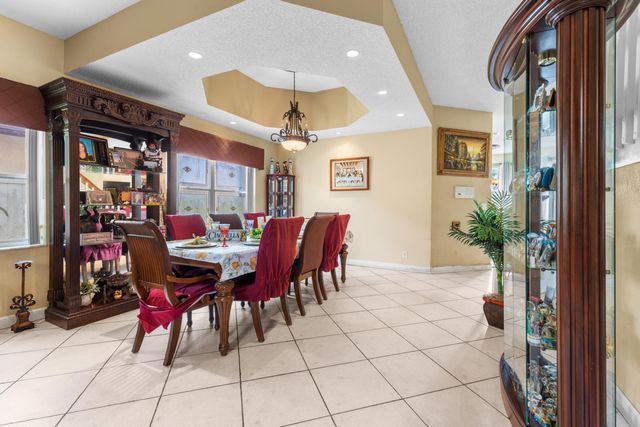 1021 NW 185th Avenue, Pembroke Pines, FL 33029