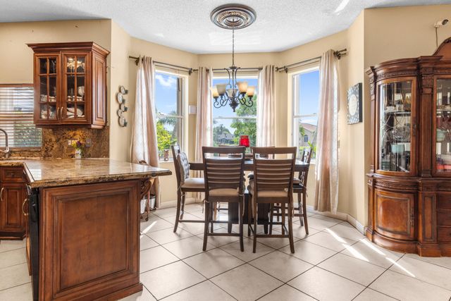 1021 NW 185th Avenue, Pembroke Pines, FL 33029