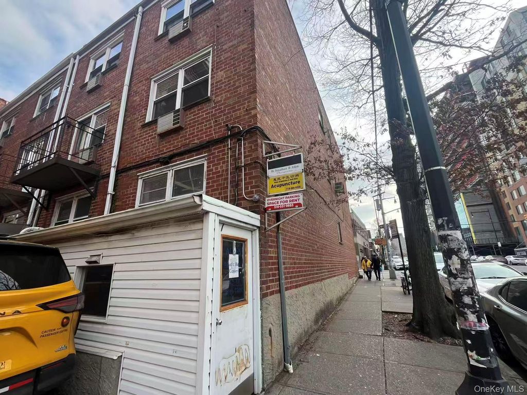 142-01 37th Avenue LL, Flushing, NY 11354