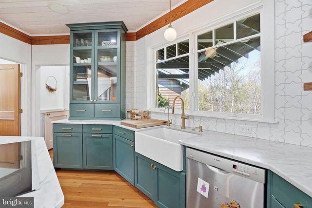 13505 DEAKINS LN, Germantown, MD 20874