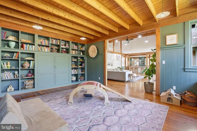 13505 DEAKINS LN, Germantown, MD 20874