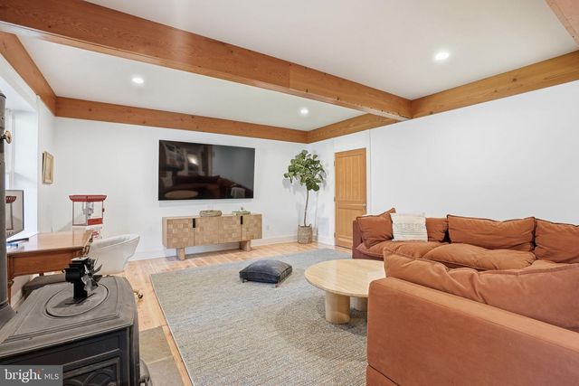 13505 DEAKINS LN, Germantown, MD 20874