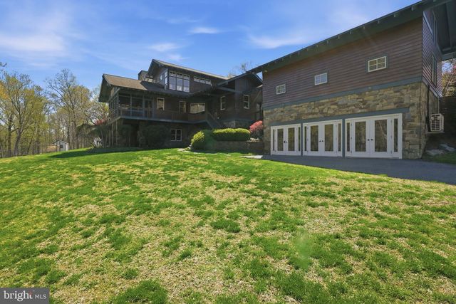13505 DEAKINS LN, Germantown, MD 20874