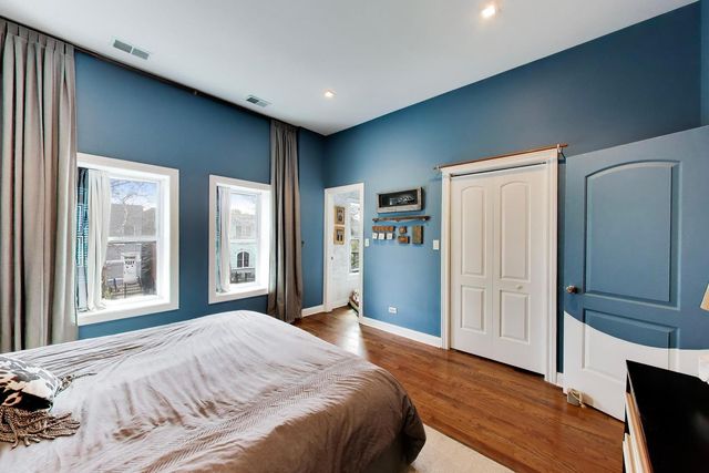 3438 W Le Moyne Street, Chicago, IL 60651