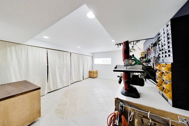 3438 W Le Moyne Street, Chicago, IL 60651