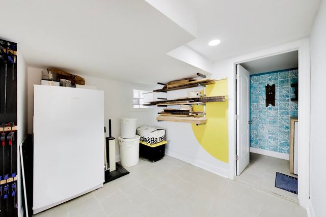 3438 W Le Moyne Street, Chicago, IL 60651