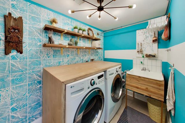 3438 W Le Moyne Street, Chicago, IL 60651