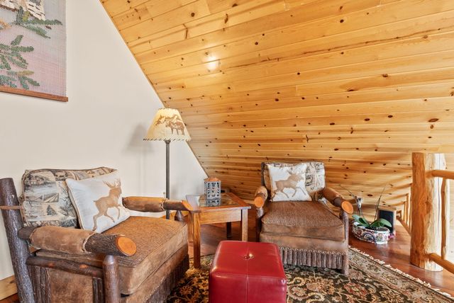 69440 Crooked Horseshoe Road, Sisters, OR 97759