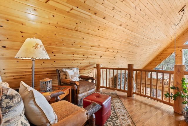 69440 Crooked Horseshoe Road, Sisters, OR 97759