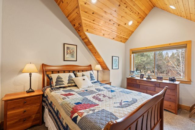 69440 Crooked Horseshoe Road, Sisters, OR 97759