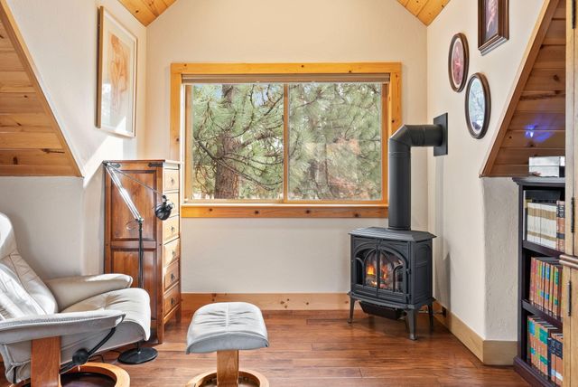 69440 Crooked Horseshoe Road, Sisters, OR 97759