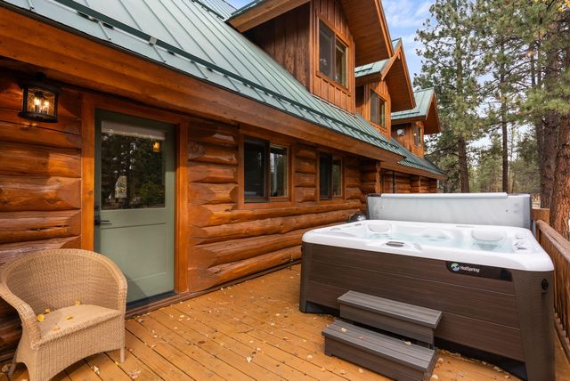 69440 Crooked Horseshoe Road, Sisters, OR 97759